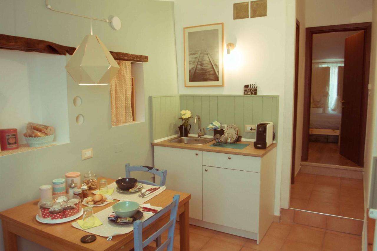 La finestra sul cortile Bed & Breakfast Atri Exterior foto