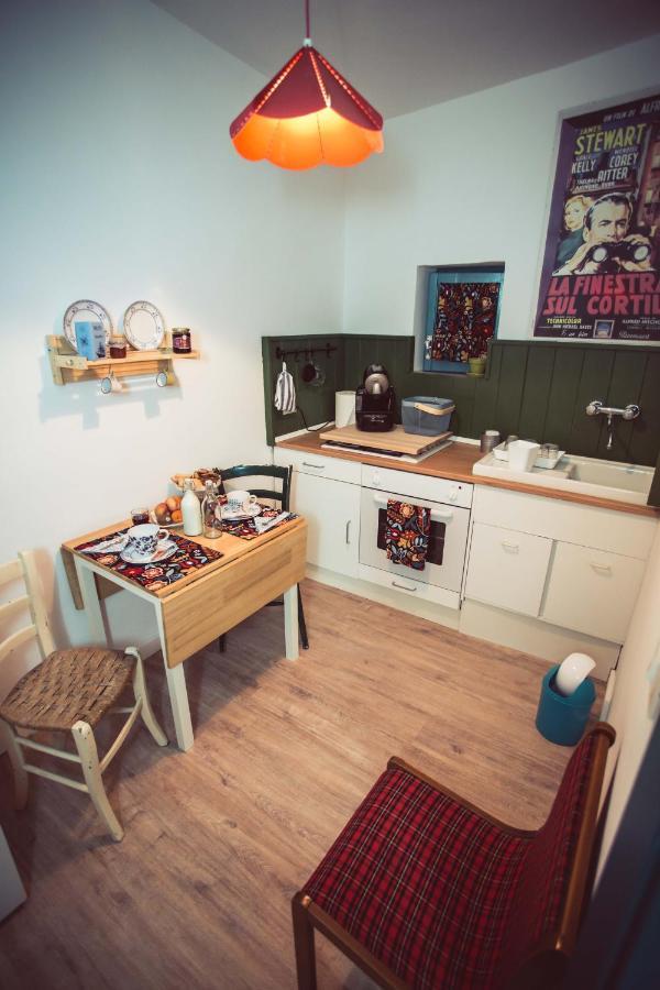 La finestra sul cortile Bed & Breakfast Atri Exterior foto