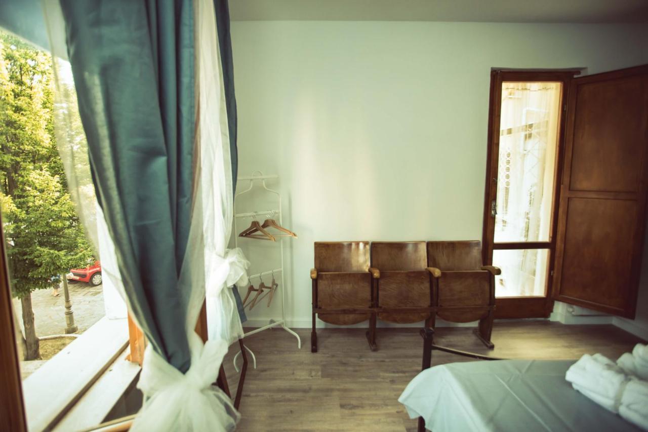 La finestra sul cortile Bed & Breakfast Atri Exterior foto