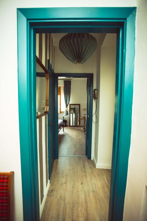 La finestra sul cortile Bed & Breakfast Atri Exterior foto