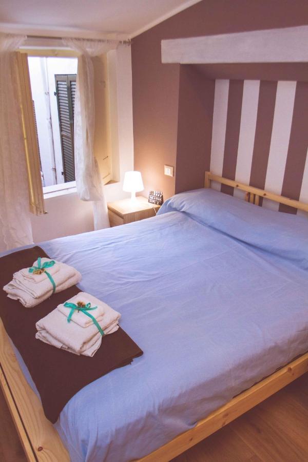 La finestra sul cortile Bed & Breakfast Atri Exterior foto