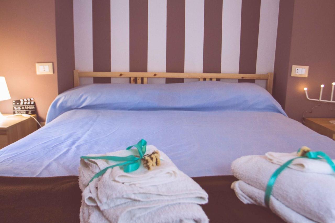 La finestra sul cortile Bed & Breakfast Atri Exterior foto
