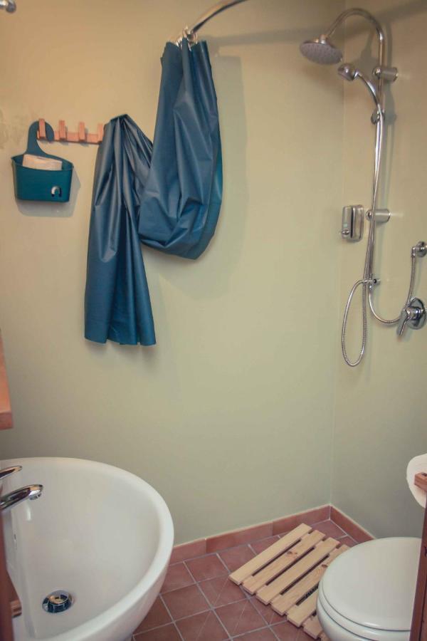 La finestra sul cortile Bed & Breakfast Atri Exterior foto